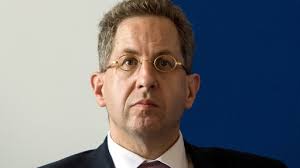 August 2012 bis september 2018 war er präsident des „bundesamtes für ‚verfassungsschutz' und damit nachfolger von heinz fromm. Debatte Um Maassen Nominierung Randfigur Im Demokratischen Spektrum Tagesschau De