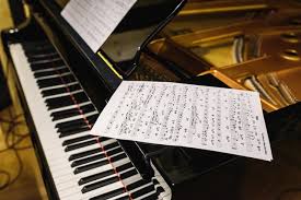 Klicke markiere an, um die töne auf dem klavier zu markieren, wenn du auf sie klickst. Einfache Popsongs Fur Klavier 12 Legale Websites Mit Gratis Noten