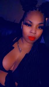 Lesbian mom seeking genuine connections in GA