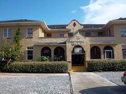 Cassadaga Hotel Cassadaga Fl Rumor Has It It S Seriously Haunted And Nobody Is More Pleased About It Than The Manage Old Florida Florida Home Hotel Staff