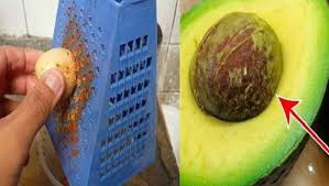 Vous Croyez Qu Ils Sont Inutiles Voici 8 Bonnes Raisons De Recuperer Les Noyaux D Avocats Aliments Bons Pour La Sante Noyau Avocat Avocat