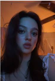 Em🐞🌷 (@emilyelizabethstaples)