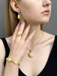 Silver Rhodium-plated & Opaque Yellow Amber Statement Ring, Classic Oval  Baltic Amber Gemstone, Elegant