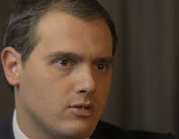 Albert Ribera Projects :: Photos, videos, logos, illustrations and branding  :: Behance