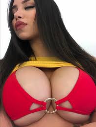 Ale trevino : rbigtitsinbikinis