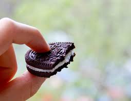 A regular oreo cookie contains 41.6 calories, and a double stuf cookie contains 70 calories. 9 Reasons Not To Trust People Who Eat Single Stuffed Oreos