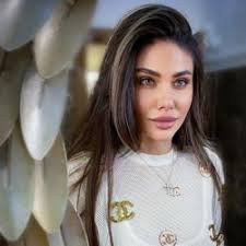 Lisa Schneppe Clubhouse Profile, Followers, Statistics (@lululimone)