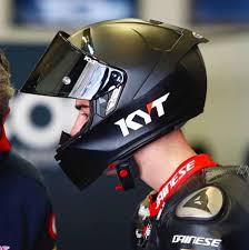 Justhelmet On Instagram Kyt Full Black Kythelmet Shoei Shoeihelmets Arai Araihelmets Cool Motorcycle Helmets Racing Helmets Motorcycle Riding Gear