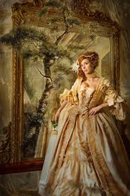 The ss madame de pompadour had a crew of fifty people and a similar number of clockwork repair droids ready to repair. Rokokokleid Nach Madame Pompadour Etsy