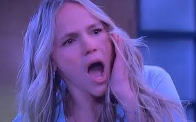 Now what is she gagging for?! It's about time someone popped her in the  mouth! 😂😂😂