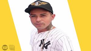 Sua batida repetitiva, denominada pancadão ou tamborzão, é inspirado em batidas do miami bass, do freestyle, do rap americano de canções como light years away, do grupo de hip hop warp 9 conhecida como melô da macumba e don't stop the. Baixar Funk Mp3