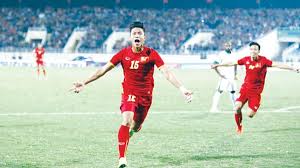 Trong vai trò bất đắc dĩ, ngọc hải chủ yếu chỉ sử dụng chân. Quáº¿ Ngá»c Háº£i Thá»§ LÄ©nh Ä'ich Thá»±c Cá»§a U23 Viá»‡t Nam Bao Dan Sinh