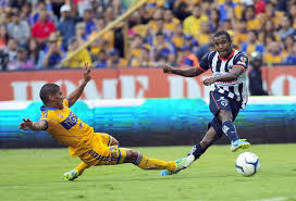 Dorlan pabón sufrió una lesión en el tobillo y será baja en monterrey. El Valencia De Espana Ficha Al Colombiano Dorlan Pabon