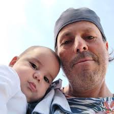 Hoy, cuando fui a dar alimento a los...