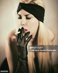 875 Smoking Woman Female Alone Vintage Stock Photos, High-Res Pictures, and  Images