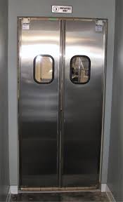 When choosing your dream swinging door, you want to choose one that suits the decor of your kitchen. Restaurant Kitchen Doors In Stock Swinging Doors For Restaurants In Stock In Los Angeles Area Restaurant Doors In Arizona Stainless Steel Double Swinging Doors In Stock In Orange County