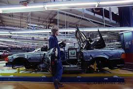 The R 129 Sl Series Is Produced In Bremen At First For Capacity Reasons The Previous Versions Left The Production Line In Si Mercedes R129 Roadsters Mercedes