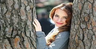 Deniz uğur is the single child of opera singer mete uğur and ballerina suna uğur. Deniz Ugur Kimdir Magazin Haberleri