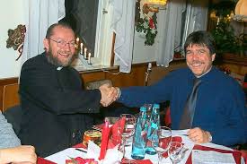 Ein berufspolitiker mit leib und seele. Kurz Nach Seiner Ankunft Im Jahr 2000 Wurde Pfarrer Joachim Werner Links Durch Ortsvorsteher Rainer Jung Im Rahmen Des Ortschaftsrates Willkommen Geheissen Archivfotos Heimpel Schwarzwalder Bote
