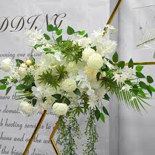 Quand vous choisissez quelles fleurs mettre sur l'arche, il est bien de les associer avec votre bouquet et les fleurs qui seront utilisés pour la cérémonie. Arche De Mariage Fleurs Artificielles Hexagonales Support Geometrique Pour Porte Pour Decoration De Mariage Aliexpress