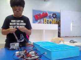 The manila times college of subic the year that was breadtalk visit sports fair and pe class graduation outdoor educational trip & team building activity christmas bazaar & christmas party congratulations graduates and students! Marvin Bronoso On Twitter The Manila Times College Of Subic August 2016 Robotics Training Tmtcs Mbronoso