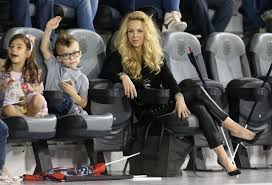 Zlatan ibrahimovic is known for his great skills in playing football. More Pics Of Helena Seger Long Curls 5 Of 46 Helena Seger Lookbook Stylebistro