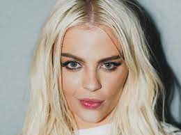 No último sábado (29), whindersson nunes e maria lina anunciaram o nascimento do filho, joão miguel. Qz85yrjhz43mhm