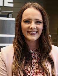 Mia Winn's Instagram, Twitter & Facebook