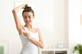 Ingin menghilangkan bau badan tubuh yang tak sedap? Ini Cara Menghilangkan Bau Badan Dengan Mudah Alodokter