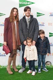 'no me jo…, ves el futbol de espaldas' | sportscenter. Cristina Gornati De Publicidad De Unidad Editorial Junto A Alvaro Morales De Nethink Y A Sus Hijos Julia Y Diego