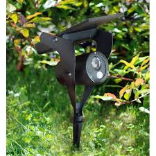 Parfaite dans le jardin, sur le balcon ou près de la porte d'entrée. Projecteur Spot Solaire Power Spot 800 Lumens Multimodes Avec Detecteur De Mouvement Ou Fixe