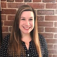 Lisa Cinelli's Instagram, Twitter & Facebook