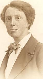 Cecilia Wray's Instagram, Twitter & Facebook