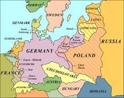The Treaty Of Versailles Was What Ended War With Germany Requiring Them To Pay For The Damages Of Ww1 Forcing Them To Dis Europe Map Map Treaty Of Versailles