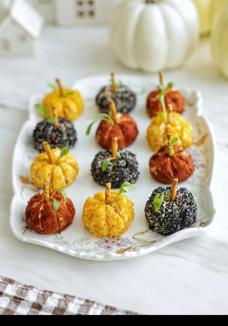 Mini Pumpkin-shaped Cheeseball Recipe for Halloween