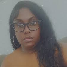 Krystal Stanton's Instagram, Twitter & Facebook