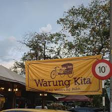Ibuku membuka warung kecil di depan rumah. Warung Kita Kampung Melayu Sg Buloh Ben Ashaari