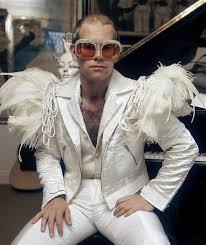 View and download elton john music notes. Sir Elton John Feiert Geburtstag 70 Jahre Durchblick Leute Bild De