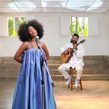 Agnes Nunes na Galeria Rivane Neuenschwander - Inhotim