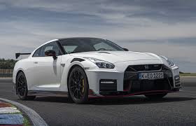 New nissan skyline #gtr #nissan #skyline #nissanskyline #carflix Nissan To Send Out R35 Gt R With 710 Horsepower Special