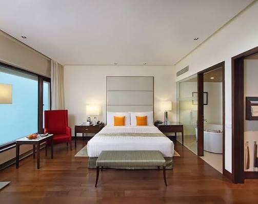 Deluxe Ocean View Suite | 5 Star Deluxe Hotel | The Oberoi, Mumbai