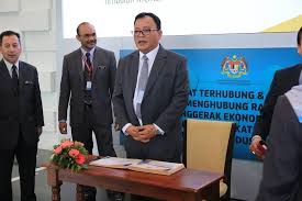 Menteri komunikasi dan multimedia malaysia. Yb Tuan Eddin Syazlee Shith Dilantik Timbalan Menteri Komunikasi Dan Multimedia Malaysia Finas