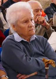 Buon compleanno cara Maria Oggi facciamo gli auguri di buon compleanno alla  nostra presidente Maria Razza che compie 90 anni. Sappiamo cosa rappresenta  Maria per l' Anpi e per tutti noi. Maria