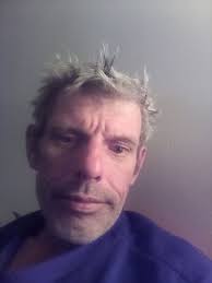 hey guys i'm 24 and looking for someone that's interested in a serious  relationship add me