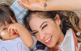 A anossss não entro no tt cara mente 7 ou 6 anos, mas essa é uma ótima mensagem. Mayra Cardi Opens Her Daughter S Birthday Photo Album And Counts Arthur Aguiar At The Party Time24 News