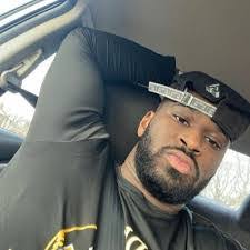 Andrew Gist's Instagram, Twitter & Facebook