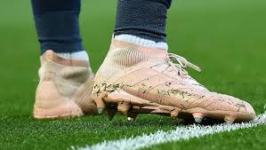 Ausgewählte fußballschuhe von den besten fußballschuhe von topmarken jetzt günstig online kaufen. Nike Adidas Co Die Legendarsten Fussballschuhe German Site