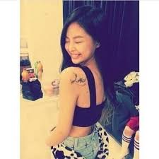 Pre Debut Pict Jennie Kim Blackpink Jennie Rose Jisoo Lisa Yg Willdebut July Selebritas Aktris Gadis Korea