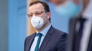 In the following video mr. Corona Pandemie Spahn Warnt Vor Schuldzuweisungen Zdfheute