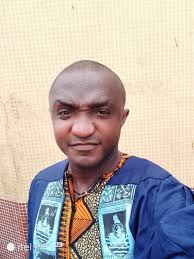 Staylites, are lecturers crazy with buying of textbooks and class  attendance. Let me Know how to budget myself.